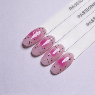 Blush nails con glitter