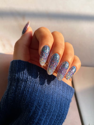 nail-art-glitter-sfumato