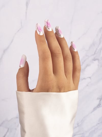 blush nails metallizzato