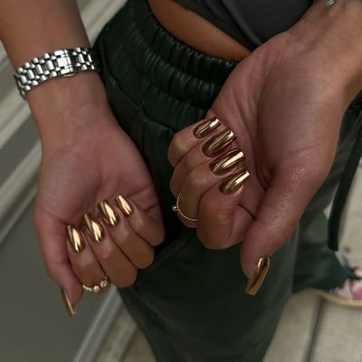 bronzer nails unghie metallizzate