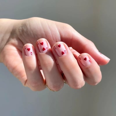 unghie con cuori san valentino