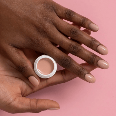 ongles mariée nude