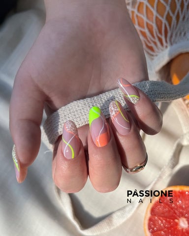 fluo nails