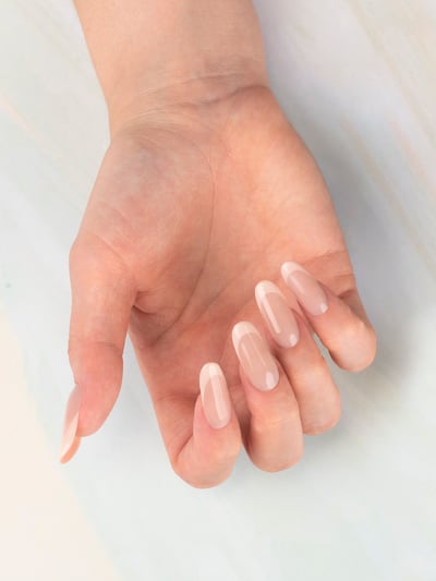 French manicure vacance