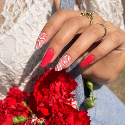 Swirl nails rosso