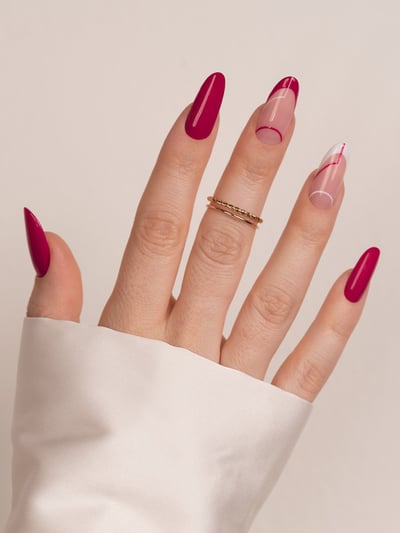 nail art geometrico color magenta